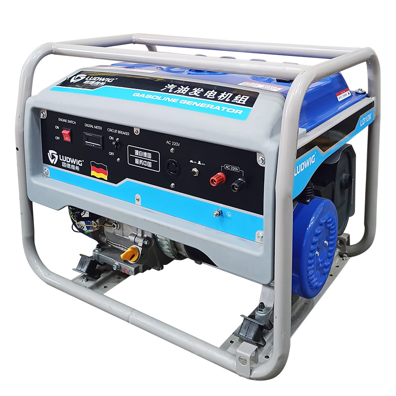 UM-ZF100